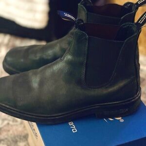 Blundstone Rustic Black Leather Chelsea Boots